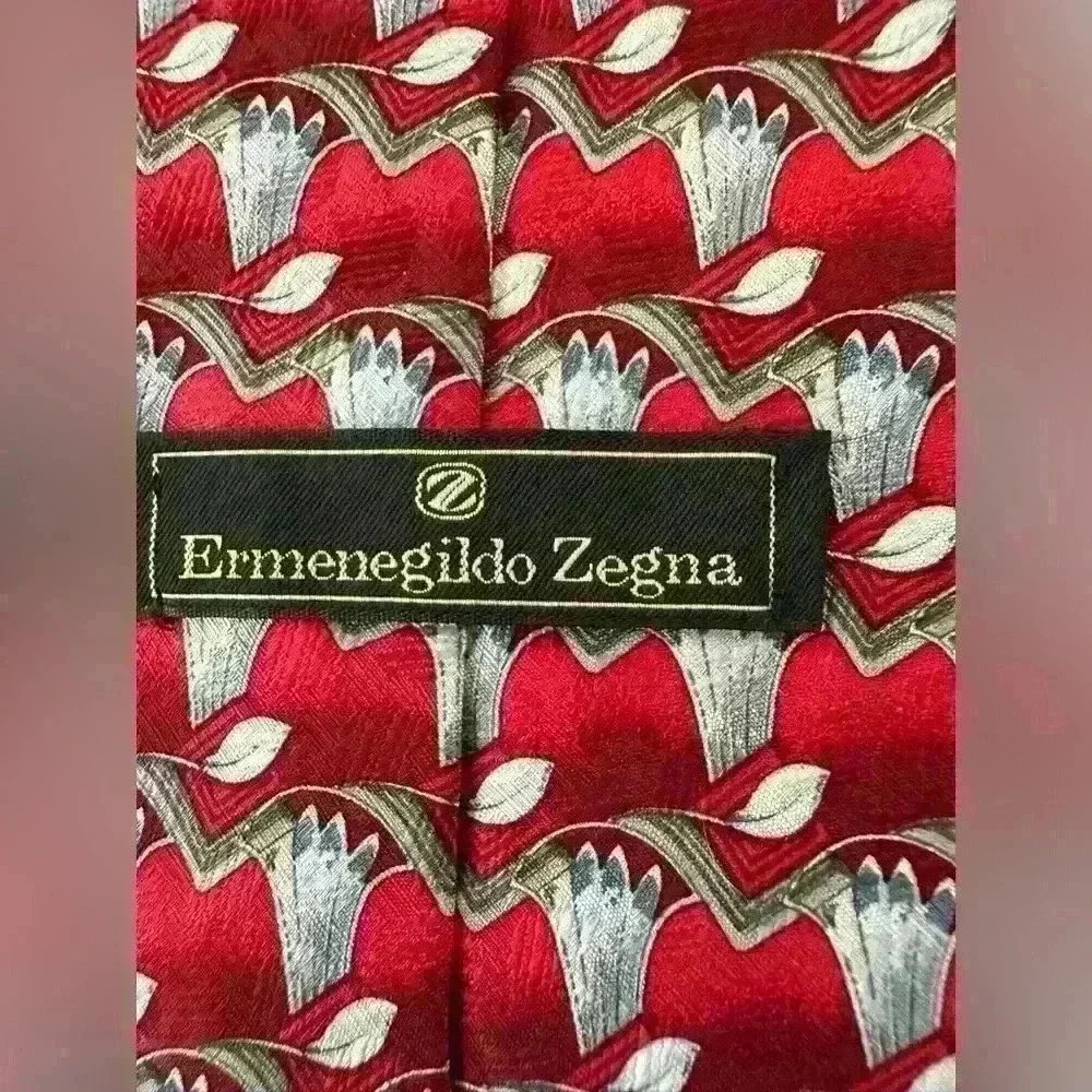 Ermenegildo Zegna 100% Silk Tie - Picture 6 of 9